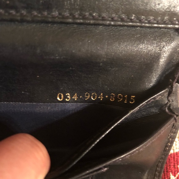 Vintage Gucci Wallet - Picture 5 of 8